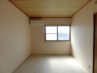 メゾンアイリス【202号室】の居間