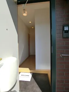 ブルーム米原A棟【102号室】の玄関