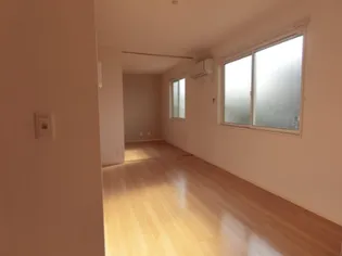 Creanjue(クレアンジュ)【2階】の居間