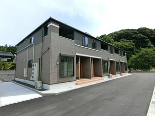 セ・ラ・ヴィー【1階】の外観