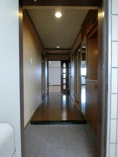 グランディオス米子【1003号室】の玄関