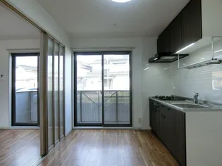 第二双葉ハイツ B棟【1階】の居間