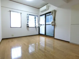 エクセル富士見【814号室】の居間