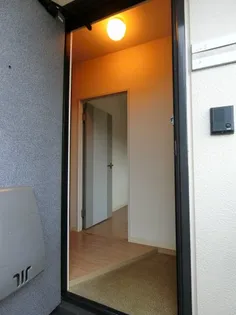 サニーズ福庭 B棟【105号室】の玄関