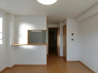 アルマーニ Ⅱ【2階】の居間