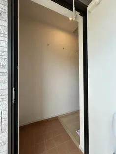 メゾン・デュ・レ【2階】の玄関