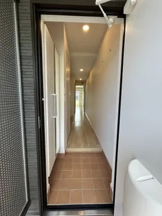 メゾン・デュ・レ【1階】の玄関