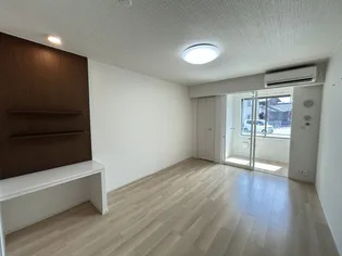 メゾン・デュ・レ【1階】の居間