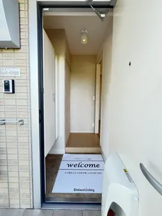 アロームB棟【1階】の玄関