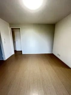 アロームB棟【1階】の居間