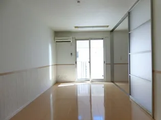 ノースウイング【1階】の居間