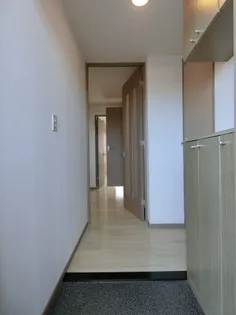 プランドール【2階】の玄関