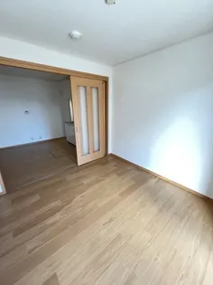 グッド ヒルズ 2番館【1階】の居間