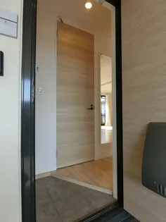 サニーズ福庭 A棟【201号室】の玄関