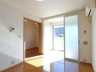 プラシード【1階】の外観