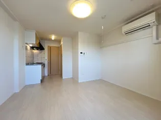 パーソナルマンション灘町【2階】の居間