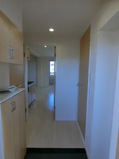 パーソナルマンション灘町【203号室】の玄関