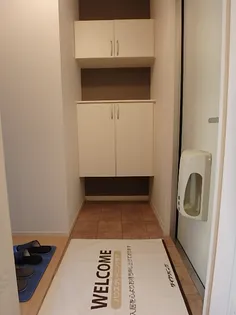 ラフィネ新開【102号室】の玄関