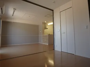 ラフィネ新開【102号室】の内装