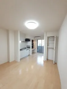 プチ プランタンⅠ【1階】の居間