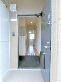 フェイバードパーク・Ⅲ【1階】の玄関