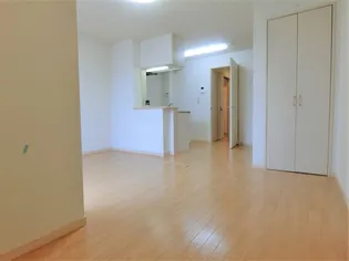 フェイバードパーク・Ⅲ【1階】の居間