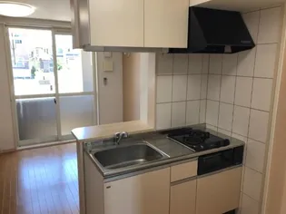 フェイバードパーク・Ⅲ【1階】のキッチン