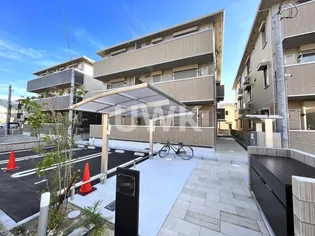 アドラブールの画像