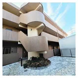 PRECIOUS【3階】の外観