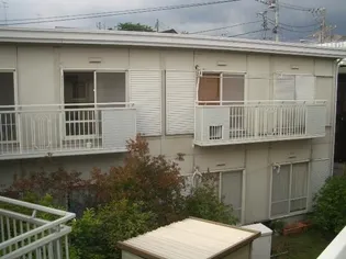 セントバレーA棟【101号室】の外観