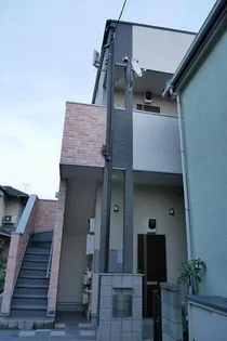 ハーモニーテラス鶴見【1階】の外観