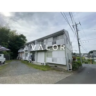 グランドヒル岡上A【1階】の外観