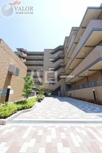 グリンデルヴァルト【2階】の外観