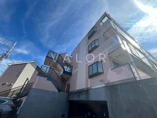 シャルムピエス【3階】の外観