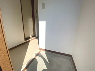 ハイツK6【203号室】の玄関