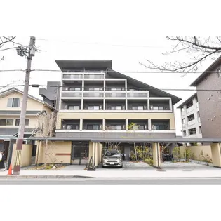 ヴィラ岡崎神宮【2階】の外観