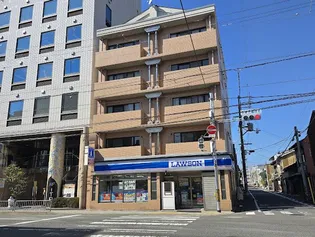 ドマーレ府庁前【202号室】の外観