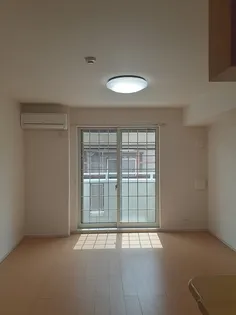 セレッソ・K・K【1階】の居間