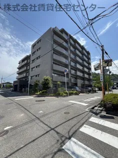 サーパス秋葉町【4階】の外観