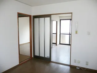 シティハイツ紀三井寺【1階】の内装