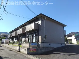 ロイヤルハイツ三石【1階】の外観