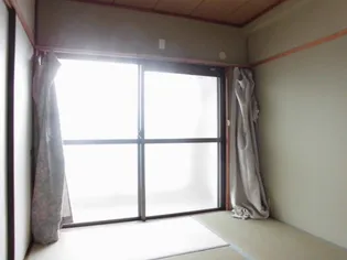 ロイヤルハイツ吉田【5階】の内装