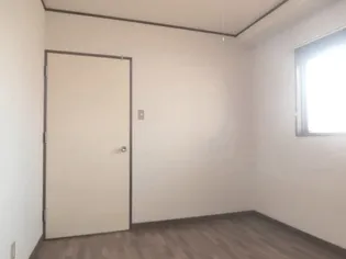 ロイヤルハイツ吉田【2階】の子供部屋