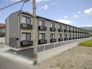 レオパレスShikoku中央【2階】の外観