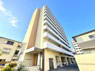 ル・マレNishikimachi【8階】の外観