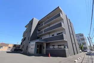 アヴニールの画像