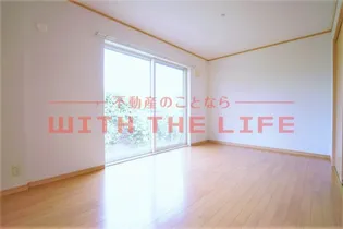 グランドアマレーVI番館(グランドアマレー6番館)【106号号室】の居間