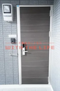 フリーデン国分【203号号室】の玄関