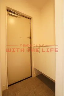 フリーデン国分【203号号室】の玄関