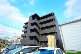 ラルヴェールⅢ【1階】の外観